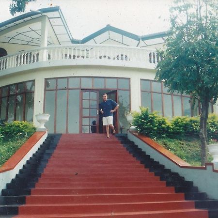 Royal Mount Hotel 康提 外观 照片