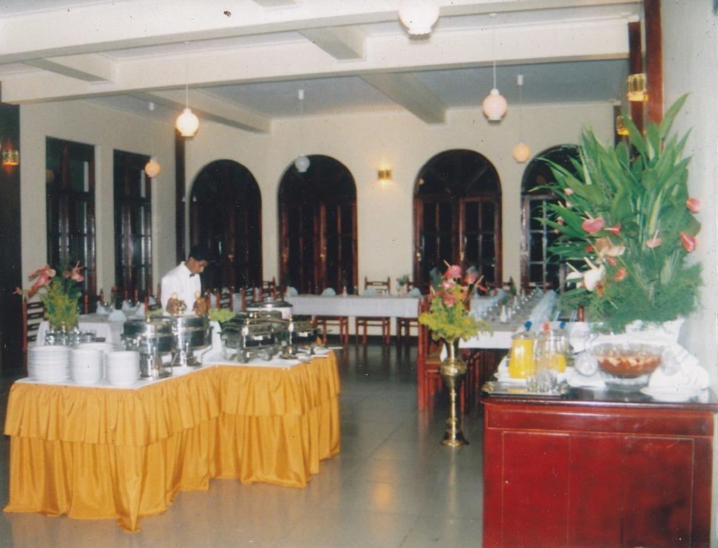Royal Mount Hotel 康提 外观 照片